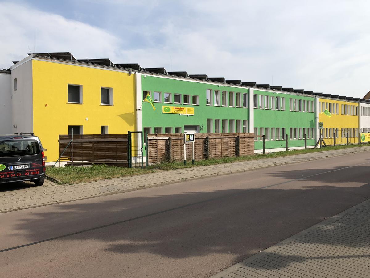 Motel Monteur Ашерслебен Экстерьер фото